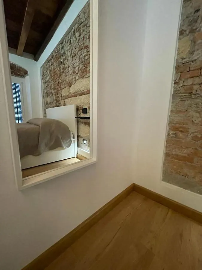 Teodorico Room & Apartment Verona Gæstehus