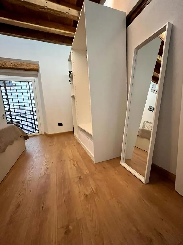 Teodorico Room & Apartment Verona 0*,